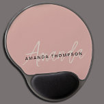 Elegant modern gepersonaliseerd met naam monogram gel muismat<br><div class="desc">Upgrade uw werkruimte met onze Elegant Modern Personalized With Name Monogram Gel Muismat. Deze fijn bewerkte muismat combineert het hedendaagse design naadloos met een persoonlijke touch, waardoor het de ideale aanvulling is voor uw bureauconfiguratie. Met zijn jouw naam en een monogram voegt deze muismat een vleugje verfijning en uniciteit toe...</div>