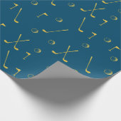 Elegant modern Gold Golf Pattern Golfer Blue Cadeaupapier (Hoek)