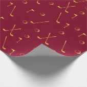 Elegant Modern Gold Golf Pattern Golfer Burgundy Cadeaupapier (Hoek)
