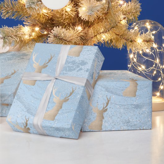 Elegant modern goud- en blauw kersthertenpatroon cadeaupapier (Feestdagen)