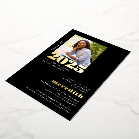 Elegant Modern Gradun Party Foto Gold Folie Uitnodiging (Gedraaid)