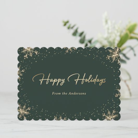Elegant Modern Green Gold Snowflake Holiday Card Feestdagenkaart (Staand voorkant)