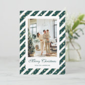 Elegant Modern Groen Wit Foto Vrolijk Kerstfeest Feestdagenkaart (Staand voorkant)