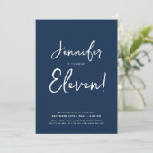 Elegant Modern Kids Verjaardag Script Navy Blauw Kaart (Staand voorkant)