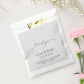 Elegant Modern Licht Grijs Dank u Bruiloft Bedankzakje (Gezegeld)