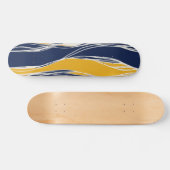 Elegant, modern, lijnen in marineblauw en geel persoonlijk skateboard (Horizontaal)