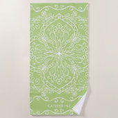 Elegant Modern Lime Green Custom Name Mandala Strandlaken (Voorkant)