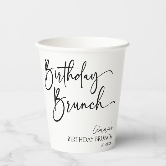 Elegant Modern Minimalistisch Verjaardagsbrunch Pa Papieren Bekers (Voorkant)