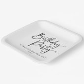 Elegant Modern Minimalistisch Verjaardagsfeest Papieren Bordje (Gebogen)