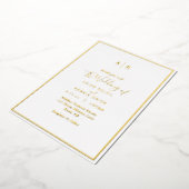 Elegant modern monogram bruiloft Gold Folie Uitnodiging (Gedraaid)