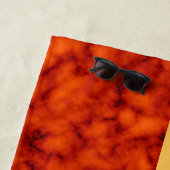 Elegant Modern Monogrammed Marble Black Gold Strandlaken (In situ)