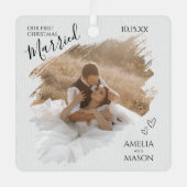 Elegant Modern Our First Christmas Married Photo  Metalen Ornament (Voorkant)