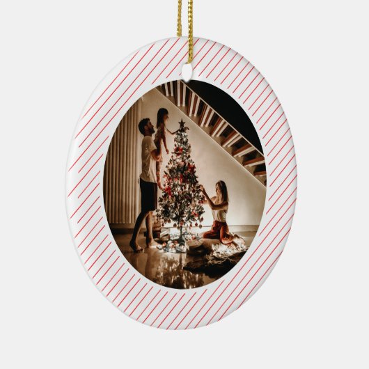 Elegant Modern Red Stripes Christmas Family Photo Keramisch Ornament (Rechts)
