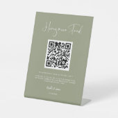 Elegant & modern Sage Green Honeymoon Fonds QR Cod Reclamebord Met Voetstuk (Voorkant)