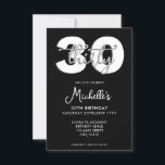 Elegant modern script 30th Birthday Kaart<br><div class="desc">Modern Black and White 30th Birthday Invitation. Minimalistisch ontwerp voor de sjabloon van de 30e verjaardagsuitnodiging met elegante kalligrafie handgeschreven scriptlettertype.</div>