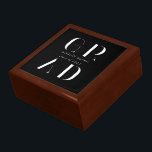 elegant modern script afstuderen cadeaudoosje<br><div class="desc">Ons "modern script afstuderen"-collectie biedt superelegante, minimalistische, moderne script dat is gekoppeld aan serif font voor een strakke look. Controleer onze winkelvorm meer objecten en kleurpaden voor alle overeenkomende producten en aarzel niet om contact met ons op te nemen via de winkel als u een specifiek verzoek om extra kleuren...</div>