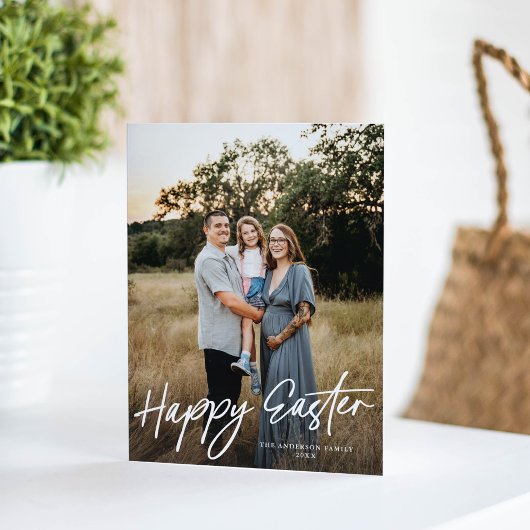Elegant Modern Script Happy Easter Photo Kaart