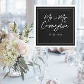 Elegant Modern Script Mr Mrs Black Wedding Servet