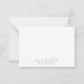 Elegant Modern Script Paars Monogram Naam Notitiekaartje (Voorkant)