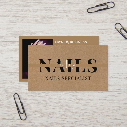 Elegant modern Simple Typography Nail Artist Visitekaartje (Voorkant / Achterkant in situ)