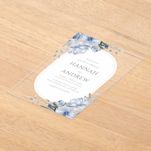 Elegant Modern Stoffig Blauw Bloemen Bruiloft Acryl Uitnodigingen (Laagn)