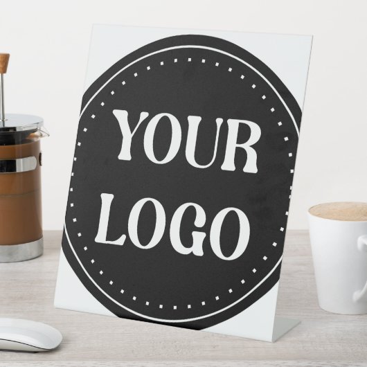 Elegant, modern, verfijnd, & bewerkbaar. reclamebord met voetstuk (Insitu)