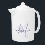 Elegant modern White Lavender Script Monogram Theepot<br><div class="desc">Elegant Modern White Lavender Script Monogram teapot. Een elegant lavenderscript monogram gecombineerd met een schone zwarte san-serif font maakt een hedendaagse look.</div>