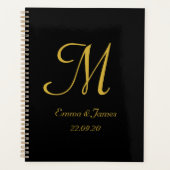 Elegant Modern Zwart Goud Monogram Script Bruiloft Planner (Voorkant)