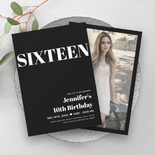 ELEGANT Modern Zwart & Wit Sweet 16 Typografie Kaart