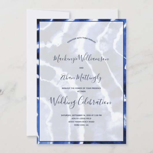 Elegant moderne navyblauwe marmeren tie-dye bruilo kaart (Voorkant)