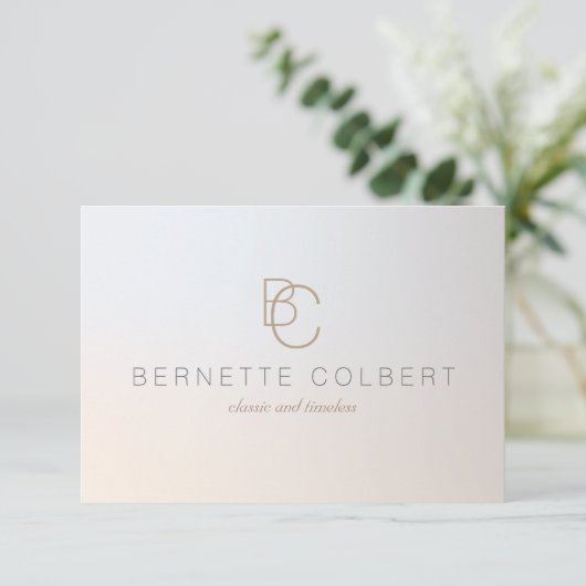 Elegant Moderne Twee Initialen Monogram Profession Bedankkaart (Staand voorkant)