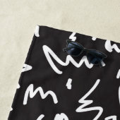 Elegant moderne zwarte en witte badhanddoek (In situ)