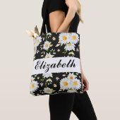Elegant Monogram Black en White Daisy Pattern Tote Bag (Dichtbij)