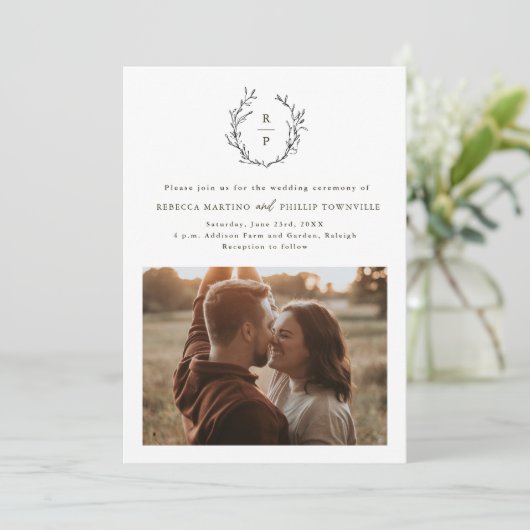 Elegant Monogram Black en White Formal Wedding Kaart (Staand voorkant)