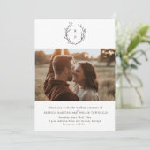 Elegant Monogram Black en White Formal Wedding Kaart (Staand voorkant)