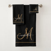 Elegant Monogram Black Gold Script Name Bad Handdoek (Insitu)