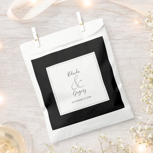 Elegant Monogram Black & White Wedding Bedankzakje (Geknipt)