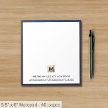 Elegant Monogram Blauw Notitieblok<br><div class="desc">Verhoog uw ervaring met het maken van notities met ons Elegant Monogram Blue-Notitieblok. Met een verfijnd geborsteld gouden monogram initialen embleem op een witte achtergrond omlijst met een rijke marineblauwe rand, straalt dit notitieblok professionaliteit en stijl uit. Perfect voor vastgoedplanners, advocaten en adviseurs, het is ideaal voor het noteren van...</div>