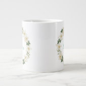 Elegant Monogram Botanical Lily Design Grote Koffiekop (Voorkant)
