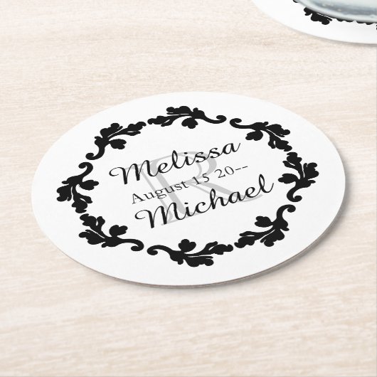 Elegant monogram bruiloft zwart wit grijs ronde kartonnen onderzetter (Gebogen)