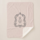 Elegant  Monogram Crest Blush Pink Sherpa Deken (Voorkant)