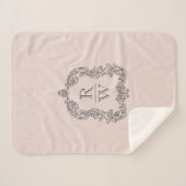 Elegant  Monogram Crest Blush Pink Sherpa Deken (Voorkant (horizontaal))