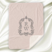 Elegant  Monogram Crest Blush Pink Sherpa Deken