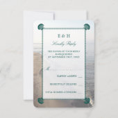 Elegant monogram en Blauwgroen Scallop Beach Wedde RSVP Kaartje (Voorkant)