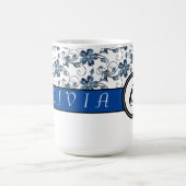 Elegant Monogram en Floral Pattern Blue Koffiemok (Center)