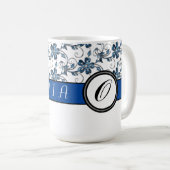 Elegant Monogram en Floral Pattern Blue Koffiemok (Voorkant rechts)