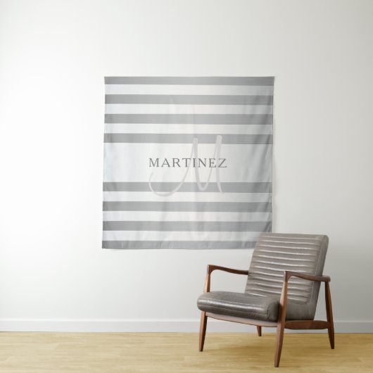 Elegant monogram Faux Silver Gradient Gray Stripes Wandkleed (In situ)