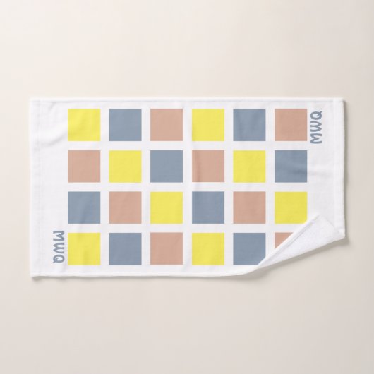 Elegant MONOGRAM Geometric Pastel Squares Bad Handdoek (Handdoek)