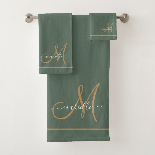 Elegant Monogram Green Gold Script Name Bad Handdoek (Insitu)