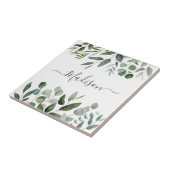 Elegant monogram groene eucalyptus tropische blade tegeltje (Zijkant)